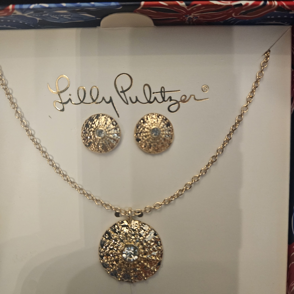 Brand NWT Lilly Pulitzer Boxed Earring and Necklace Set